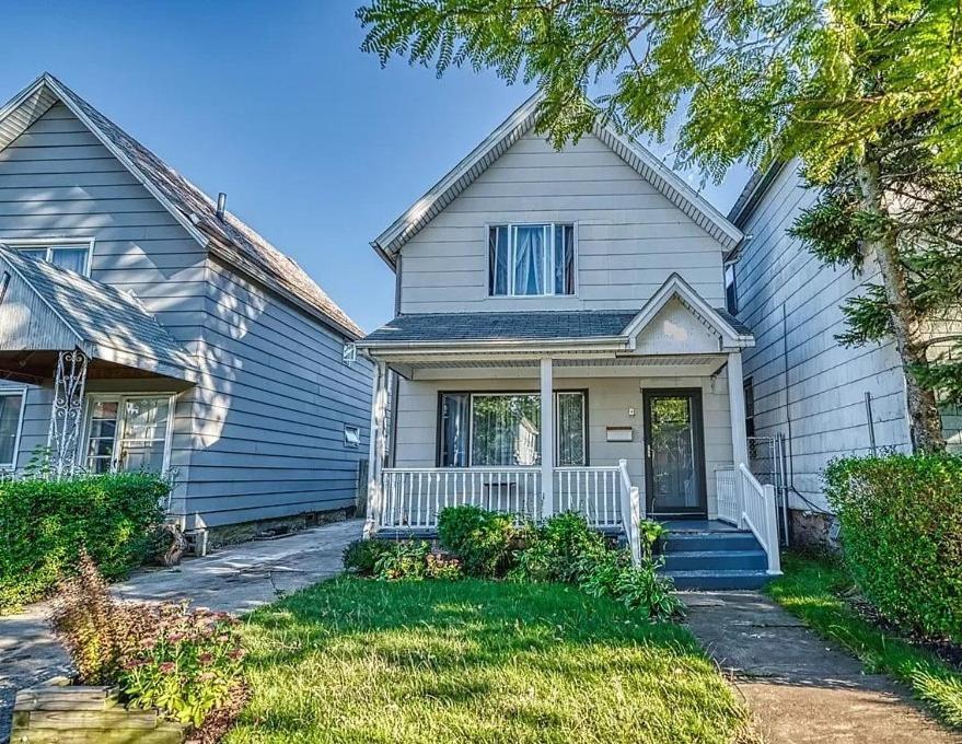 Cozy Updated 3-Br Apartment Near Peace Bridge Buffalo Exterior photo